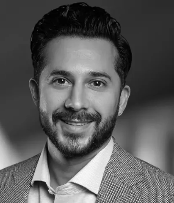 Jordi Pujol - Objective-Team-Headshots